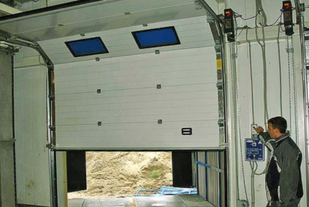 Секционные ворота – самое лучшее решение для современного гаража