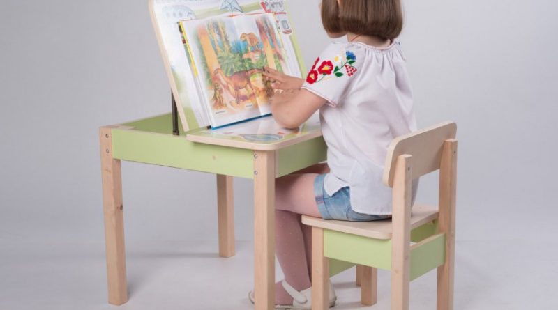 детский стол и стульчик